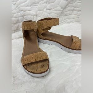 Gentle Souls by Kenneth Cole Lavern Sandals 9.5